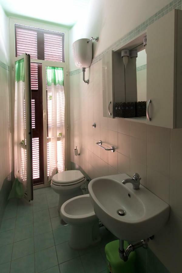 Villa Mary'S House à Civitavecchia Extérieur photo